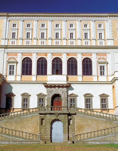 palazzo-farnese